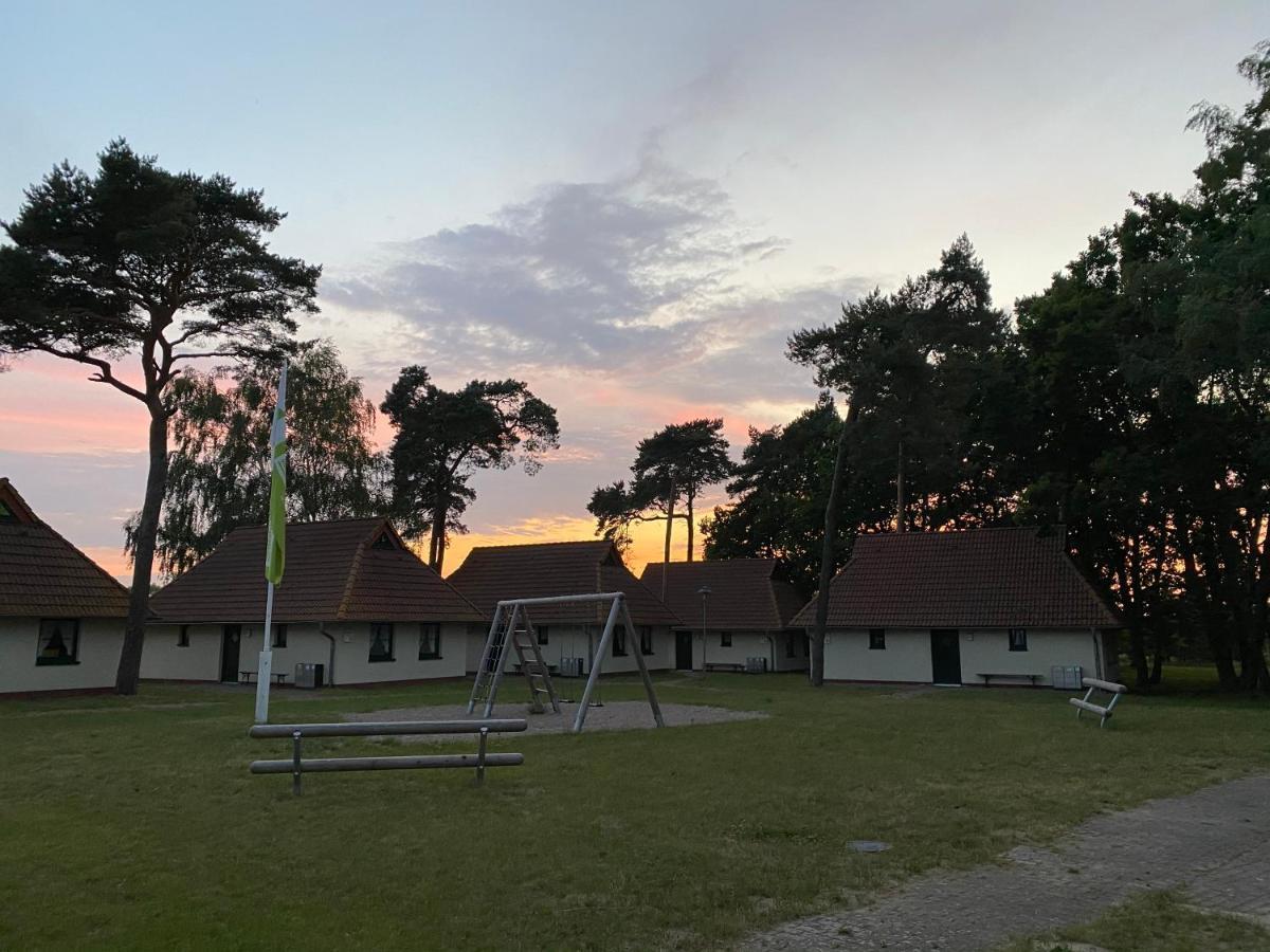 Jugendtours-Feriendorf Ummanz Экстерьер фото